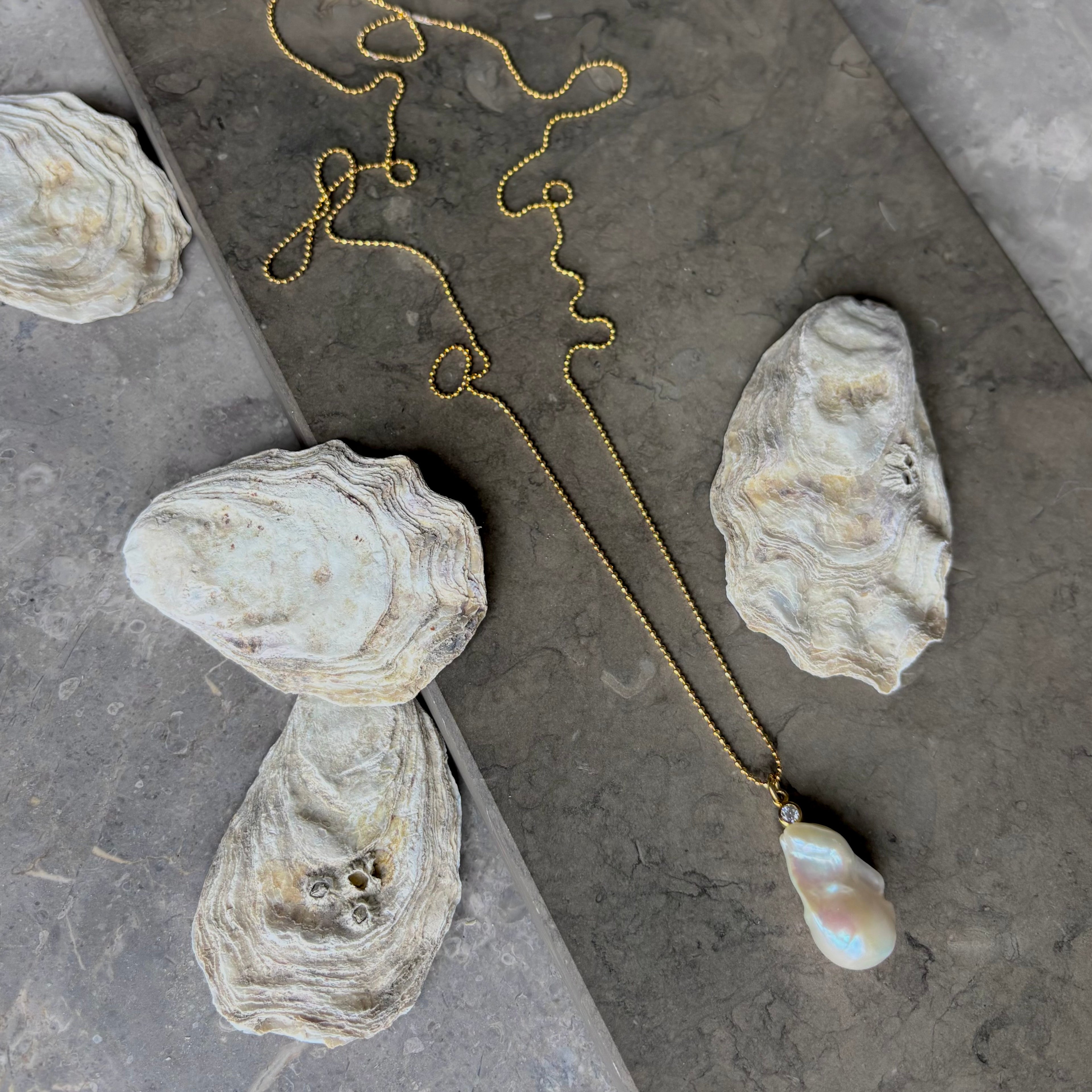 Love Pearl Light by Julie Wettergren