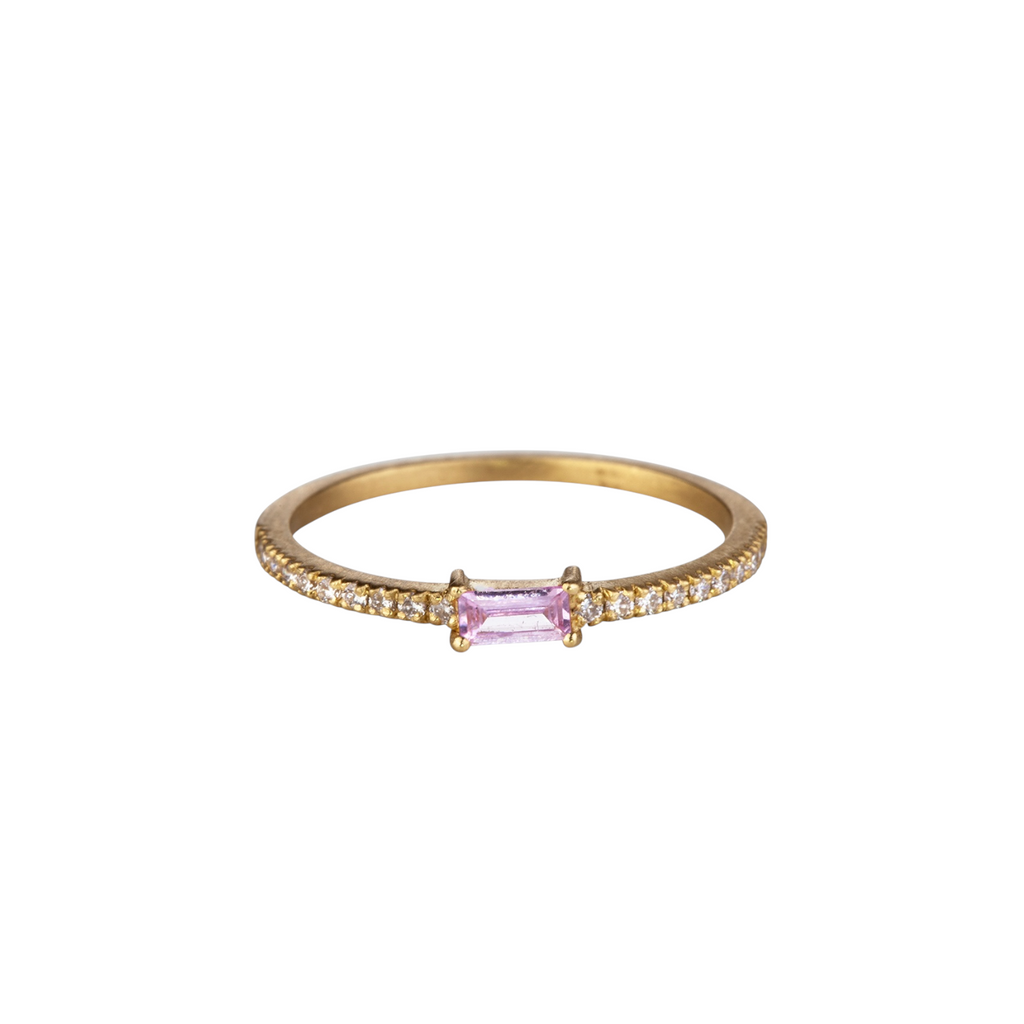 Elsie F. Pink by Julie Wettergren